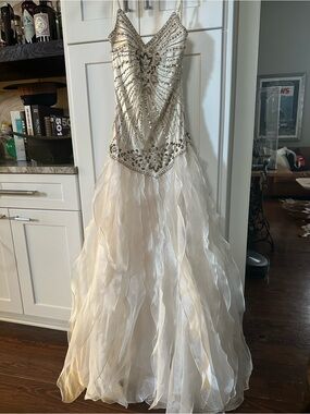 Sue Wong | Dresses | Sue Wong White And Silver Embellished Dress | Poshmark
